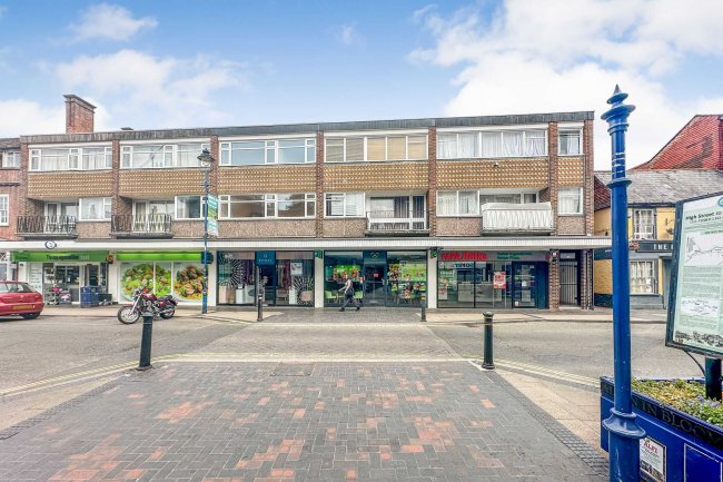 32B and 34B High Street, Alton, Hampshire, GU34 1BD 1