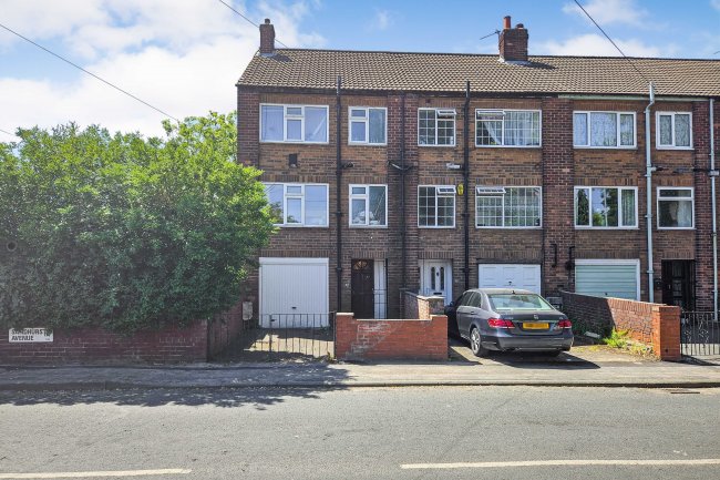 72 Sandhurst Avenue, Harehills, Leeds, LS8 3QT 6