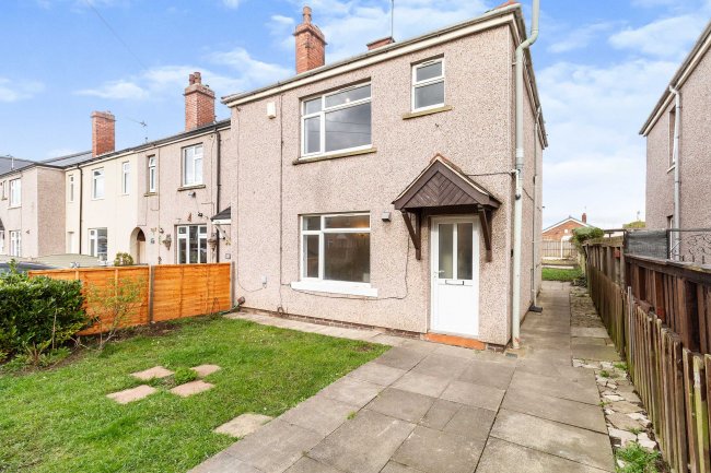 42 Henson Grove, Castleford, WF10 3JF 2