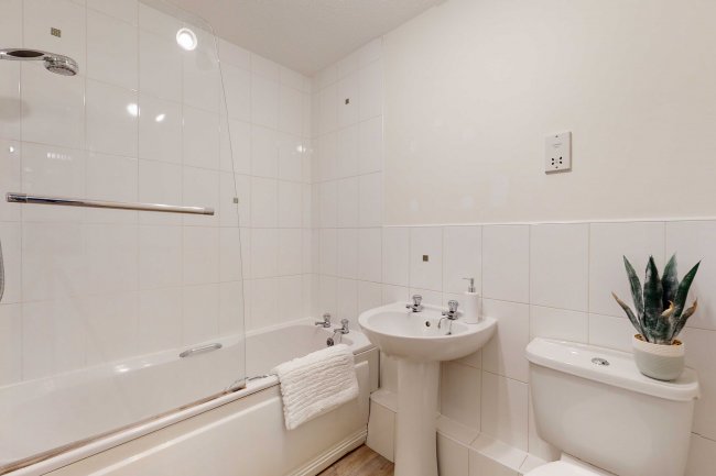 1 Scholars Court, Collegiate Way, Manchester, M27 4LA 3