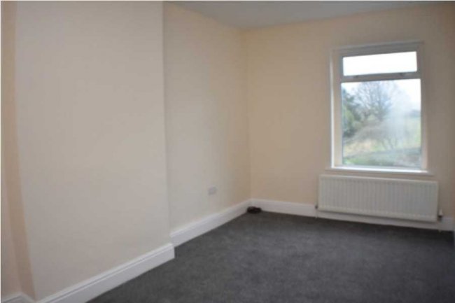 6 Violet Street, Haworth, Keighley, West Yorkshire BD22 8AU 5