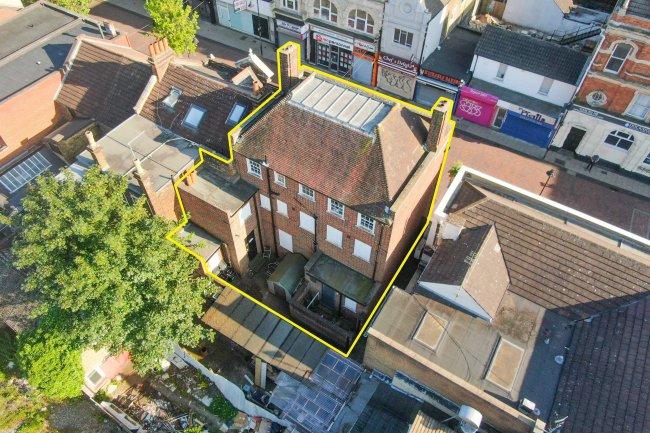 82A and 82B High Street, Gillingham, ME7 1AX 8