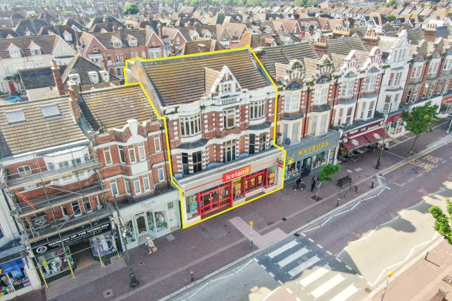 Iceland, 44 Devonshire Road, Bexhill-on-Sea TN40 1AX 7