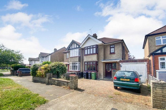 13 Moresby Avenue, Surbiton, Surrey, KT5 9DT 9