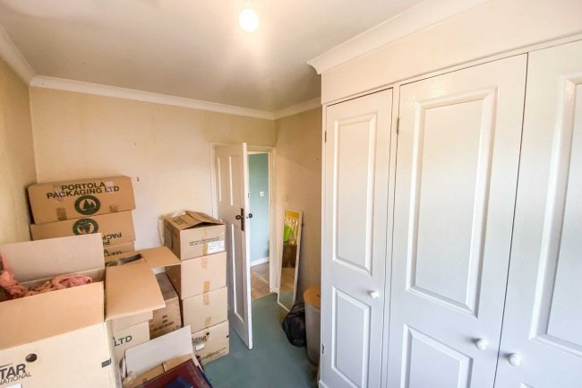 13 Moresby Avenue, Surbiton, Surrey, KT5 9DT 9