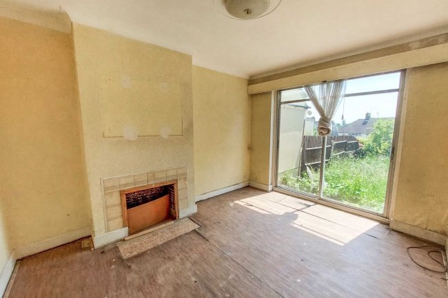 82 Crookston Road, Eltham, London, SE9 1YD 3