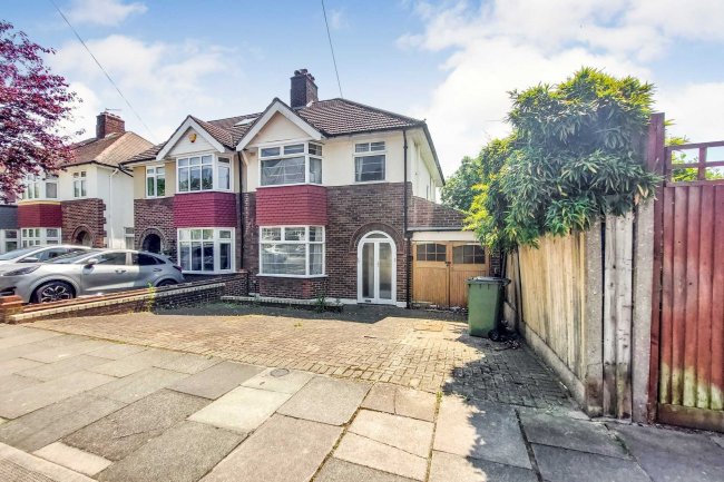 82 Crookston Road, Eltham, London, SE9 1YD 3