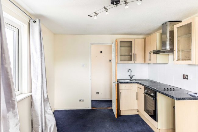 17 Francis Barber Close, Streatham, London, SW16 2AJ 10