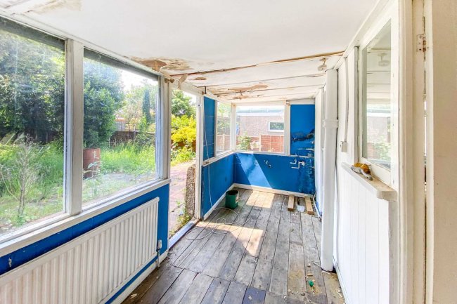 40 Dymoke Road, Hornchurch, Essex, RM11 1AA 10