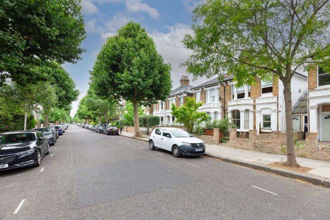 115 Highlever Road, North Kensington, London W10 6PH 3