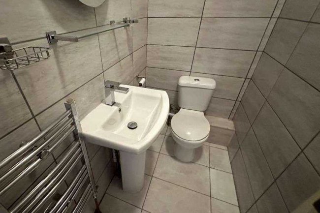 Flat 1, 121, Queen Mary Road, Upper Norwood, London, SE19 3NL 9