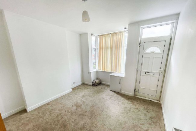 65 Piccadilly, Nottingham, NG6 9FG 2