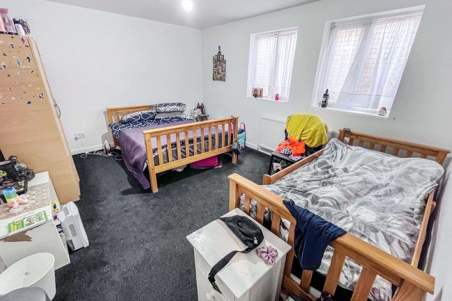 116 Barking Road, East Ham, London, E6 3BD 6