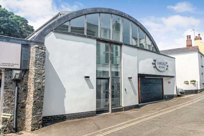 Largigi Rooms Hotel, Coombe Street, Lyme Regis, Dorset DT7 3PY 2