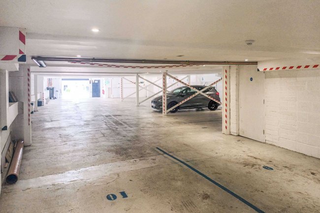 Largigi Rooms Hotel, Coombe Street, Lyme Regis, Dorset DT7 3PY 2