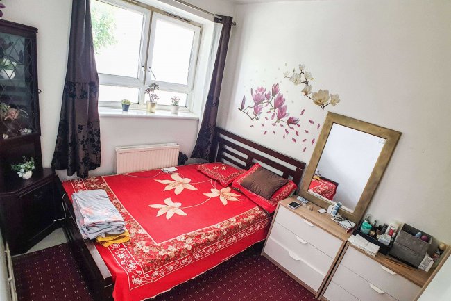 26 Bredel House, St. Pauls Way, Limehouse, E14 7AS 2