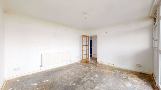 Flat 31 Ballinger Point, Bromley High Street, London, E3 3EH 2