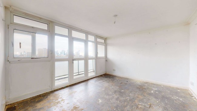 Flat 31 Ballinger Point, Bromley High Street, London, E3 3EH 2