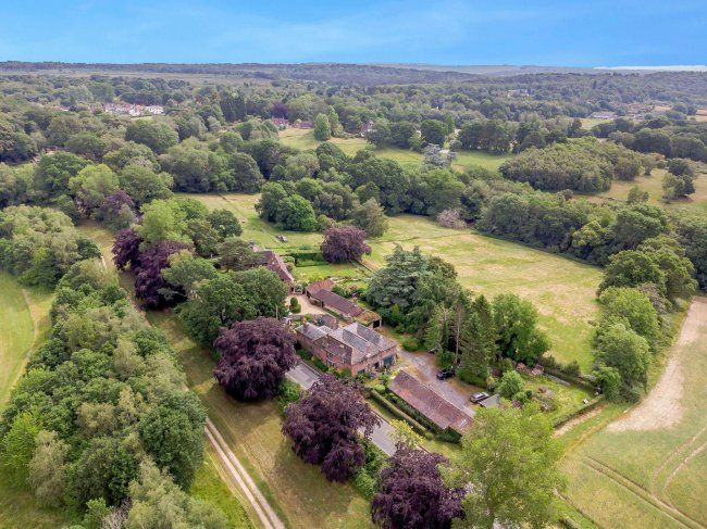 1-3 Forest Farm Cottages (1,2 &3), nr. Forest Row, West Sussex, RH17 7DA 9
