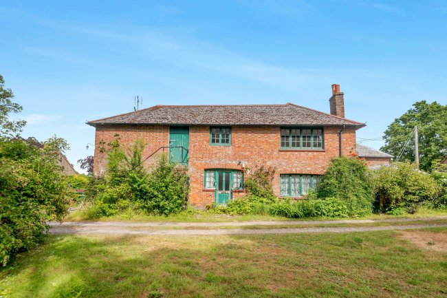 1-3 Forest Farm Cottages (1,2 &3), nr. Forest Row, West Sussex, RH17 7DA 9