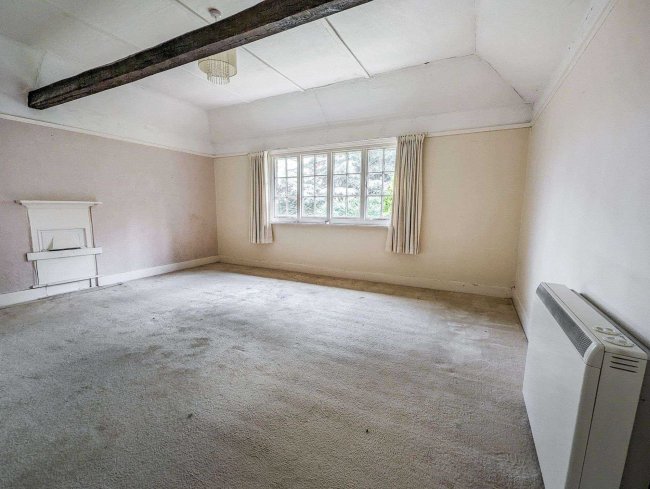 1-3 Forest Farm Cottages (1,2 &3), nr. Forest Row, West Sussex, RH17 7DA 9