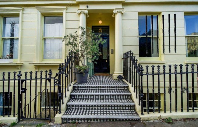 Flat 3, 41 Brunswick Square, Hove, Brighton, BN3 1EE 2