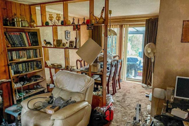 2 St Georges Close, Badshot Lea, Farnham, GU9 9LZ 7