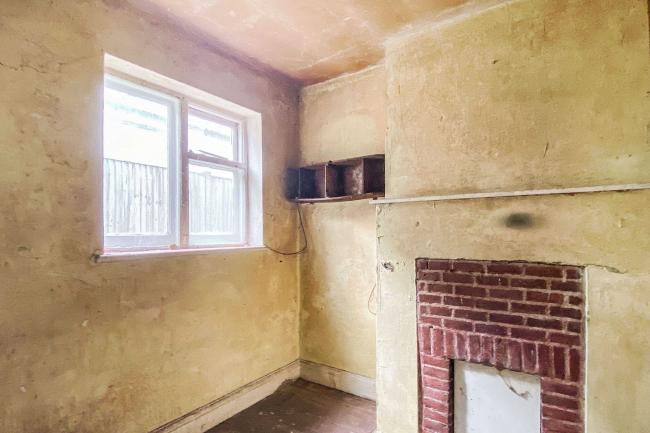 103 Milestone Avenue, Charvil, Reading, Berks, RG10 9TN 10