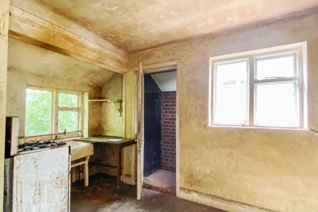 103 Milestone Avenue, Charvil, Reading, Berks, RG10 9TN 10