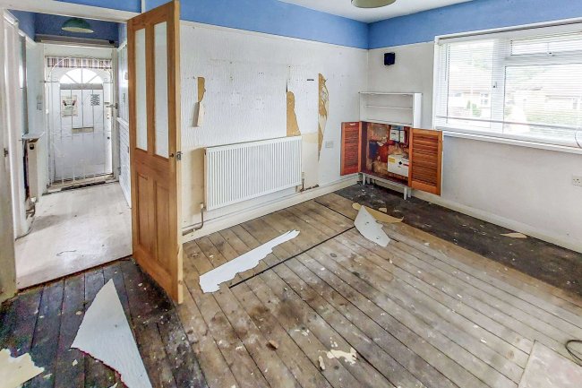 4 Dale End, Crayford, Dartford, Kent, DA1 3PR 9