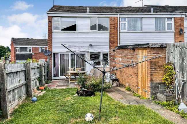 35 Frobisher Close, Daventry, NN11 4JL 7