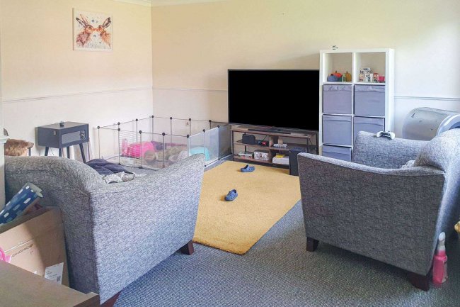 2 Trent Walk, Daventry, NN11 4QF 1