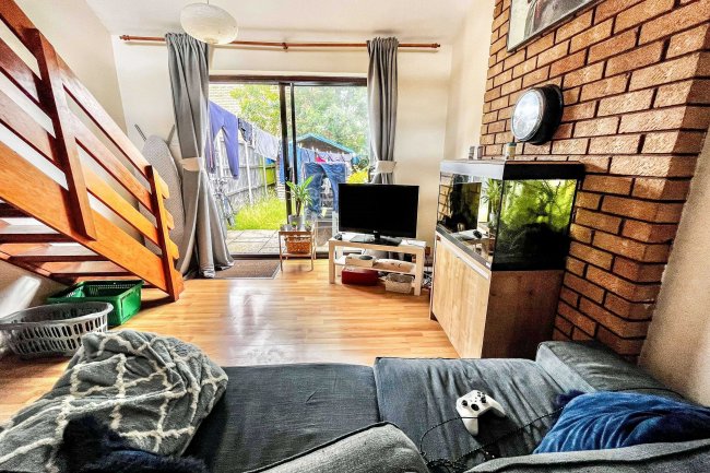 3 Lincoln Way, Daventry, NN11 4SX 2