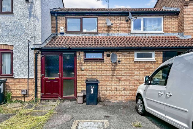 3 Lincoln Way, Daventry, NN11 4SX 2