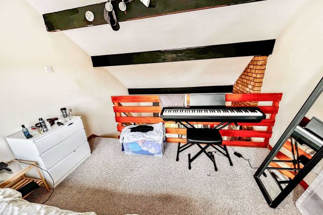 3 Lincoln Way, Daventry, NN11 4SX 2