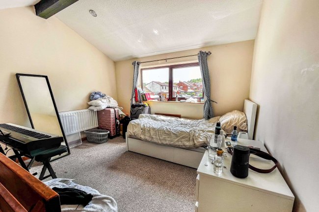 3 Lincoln Way, Daventry, NN11 4SX 2