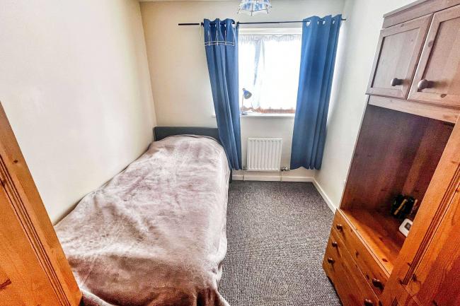 75 The Severn, Daventry, NN11 4QS 10