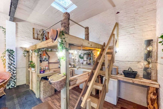 The Pump House, Marsh Court Road, Stockbridge, Hampshire SO20 6JH 5