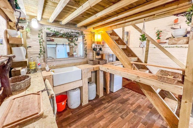 The Pump House, Marsh Court Road, Stockbridge, Hampshire SO20 6JH 5