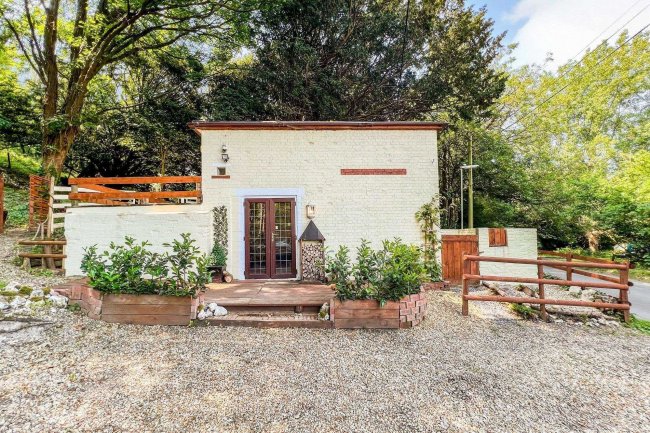 The Pump House, Marsh Court Road, Stockbridge, Hampshire SO20 6JH 5