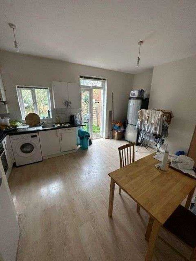 79 Annesley Avenue 1 and 4 Cecil Road and associated land, Colindale, London, NW9 8