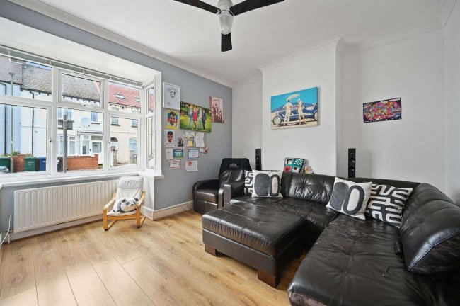 79 Annesley Avenue 1 and 4 Cecil Road and associated land, Colindale, London, NW9 8