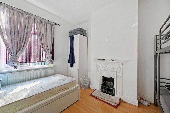 79 Annesley Avenue 1 and 4 Cecil Road and associated land, Colindale, London, NW9 8