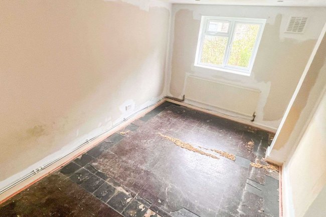 4a Howden Street, Peckham, SE15 4LB 9