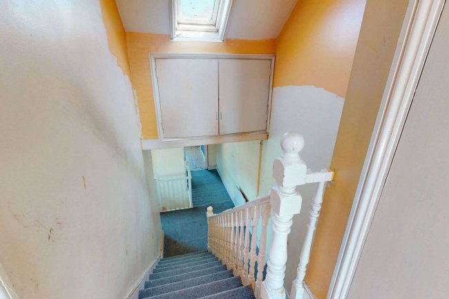 67b Bollingbroke Grove, Battersea London SW11 6HE 1