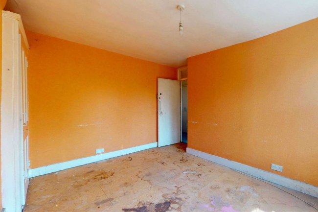 67b Bollingbroke Grove, Battersea London SW11 6HE 1