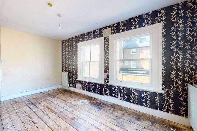 67b Bollingbroke Grove, Battersea London SW11 6HE 1