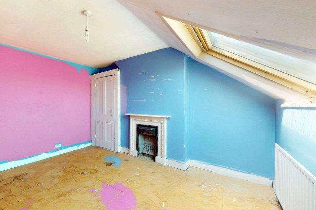 67b Bollingbroke Grove, Battersea London SW11 6HE 1