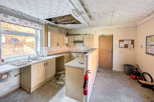 47 Water Lane, Totton, Southampton, SO40 3DG 8