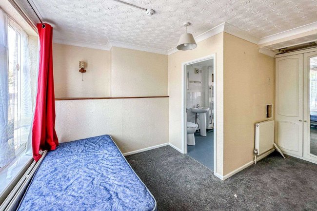 47 Water Lane, Totton, Southampton, SO40 3DG 8